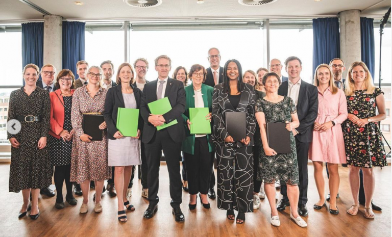 Landesparteitag stimmt für Koalitionsvertrag mit der CDU: Auf zum klimaneutralen Schleswig-Holstein!