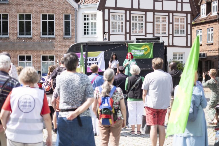 Gemeinsam für Menschlichkeit – Unsere Demonstration für Denis Aliev